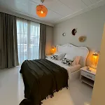 Alalucca Hotel By Elda 酒店 *