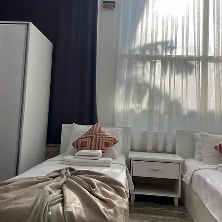 Alalucca Butik Hotel *